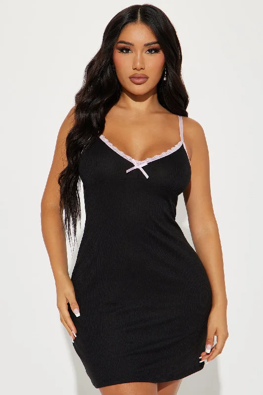 Getting Sleepy Ribbed Sleep Gown - Black