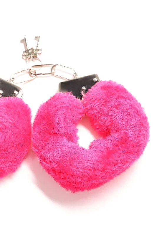 fire-your-desire-faux-fur-handcuffs-hot-pink