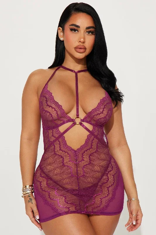 key-to-your-heart-lace-chemise-set-magenta