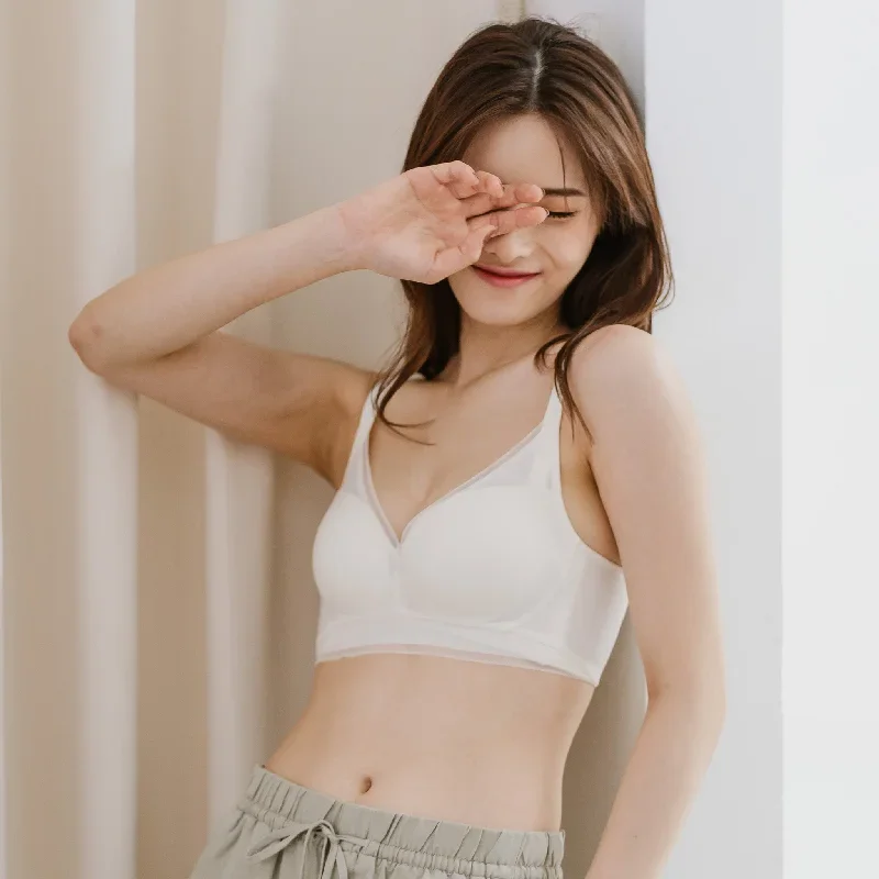 Lifting-Plunge Modal Wireless Bra in Creme Milk