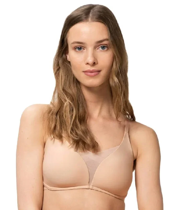 triumph-shape-smart-wire-free-bra-neutral-beige